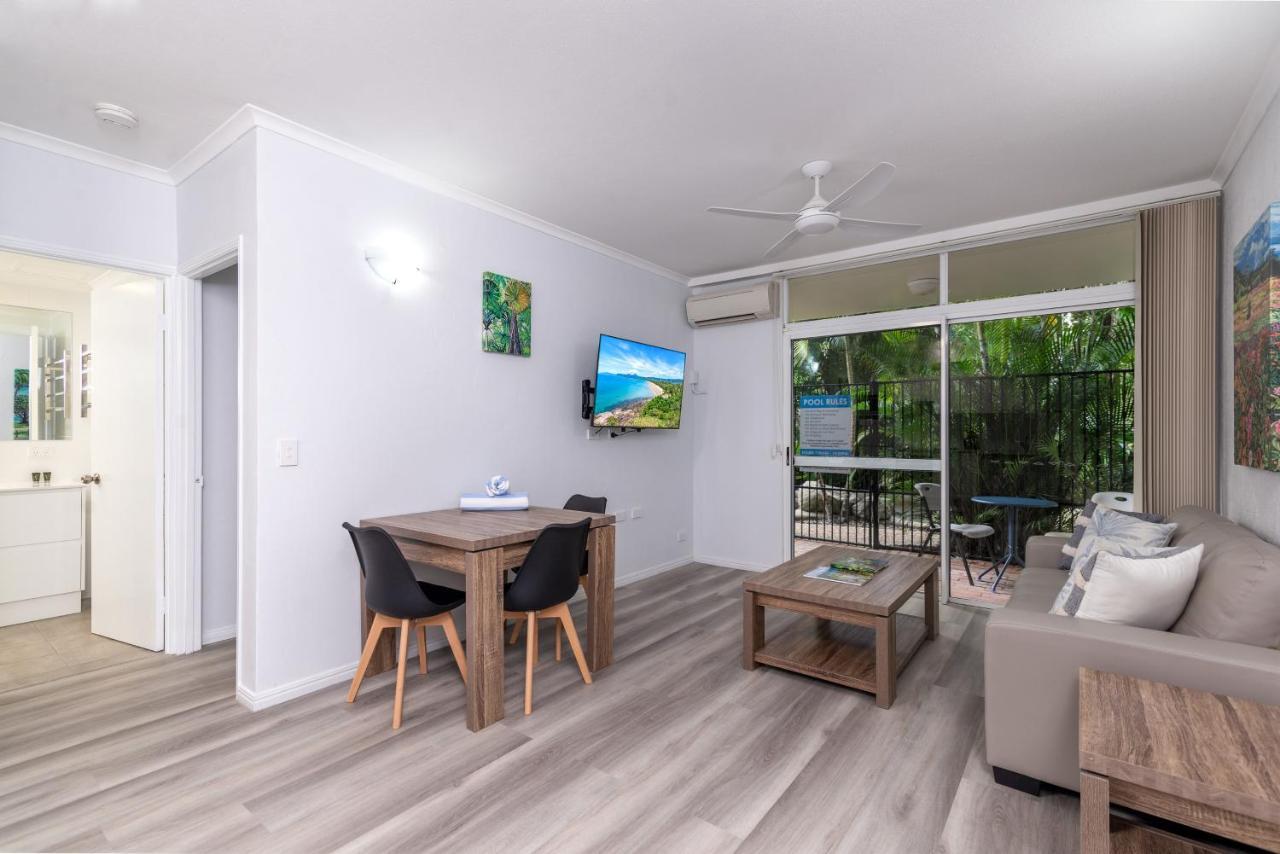 Seascape Holidays - Coral Apartments พอร์ตดักกลาส ภายนอก รูปภาพ