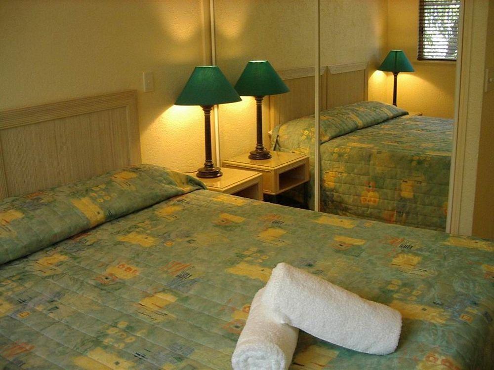 Seascape Holidays - Coral Apartments พอร์ตดักกลาส ภายนอก รูปภาพ