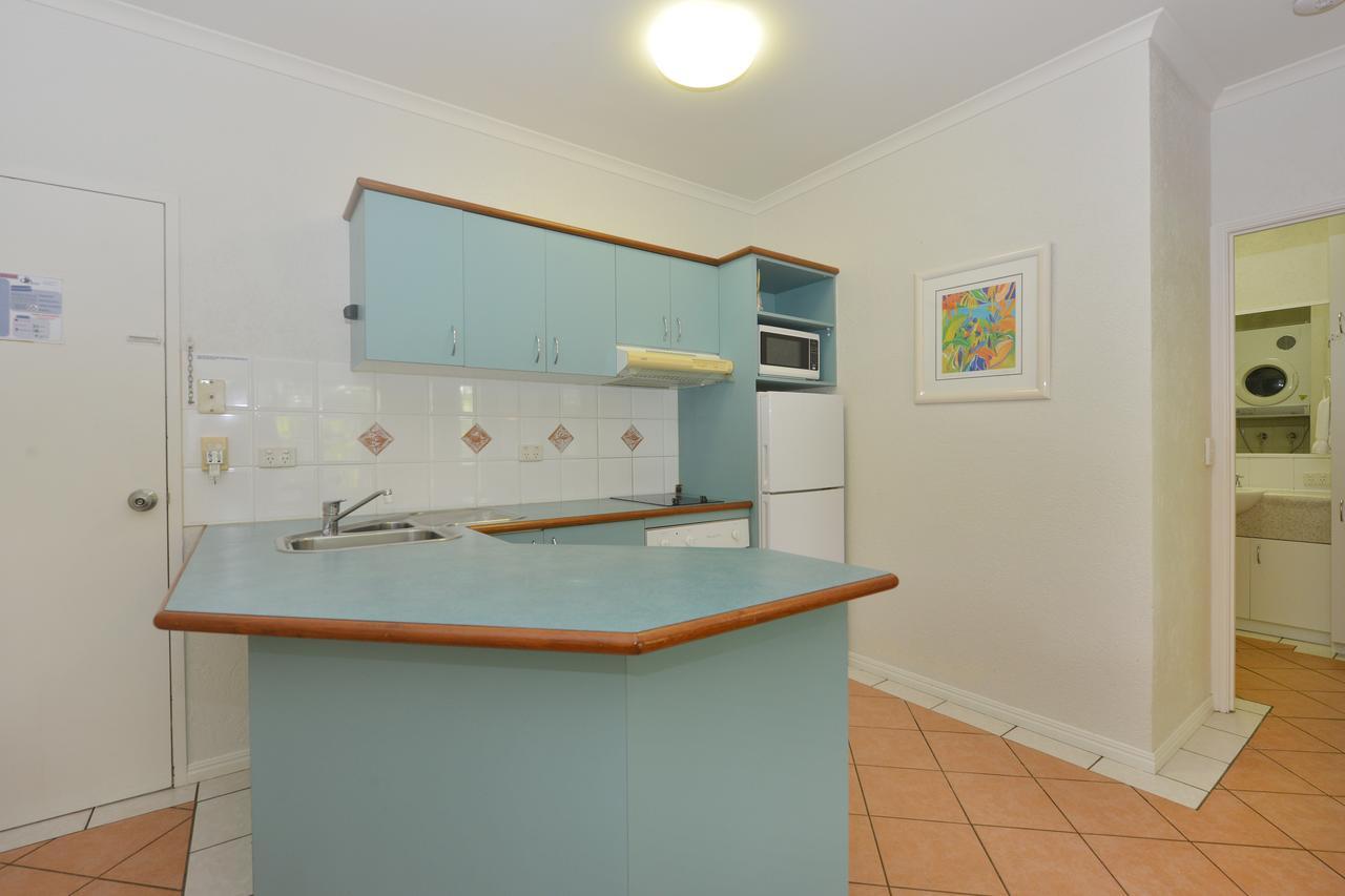 Seascape Holidays - Coral Apartments พอร์ตดักกลาส ภายนอก รูปภาพ