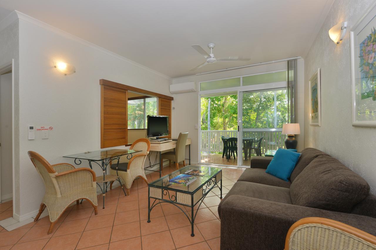 Seascape Holidays - Coral Apartments พอร์ตดักกลาส ภายนอก รูปภาพ