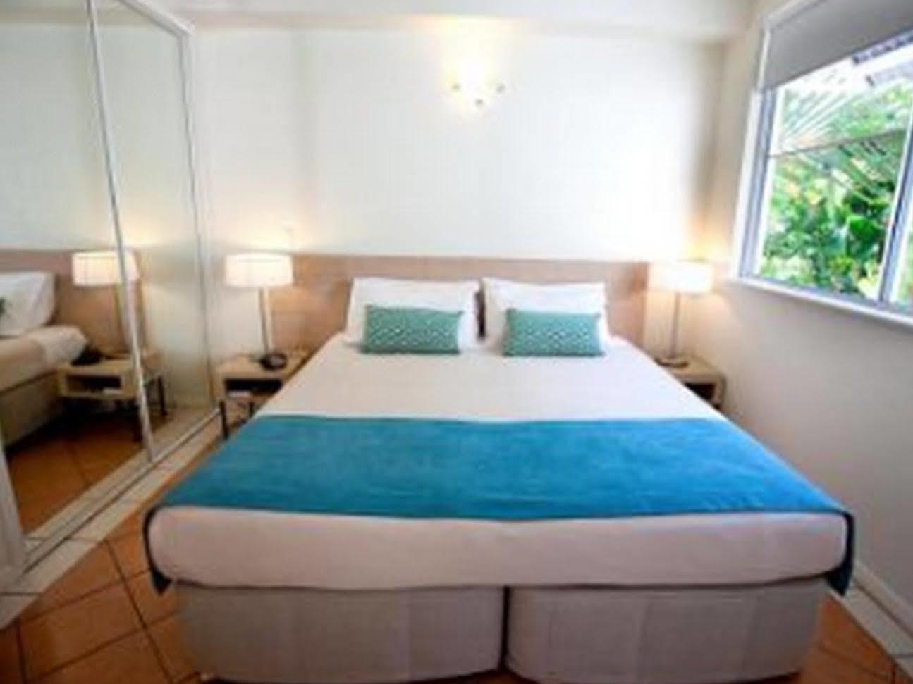 Seascape Holidays - Coral Apartments พอร์ตดักกลาส ภายนอก รูปภาพ
